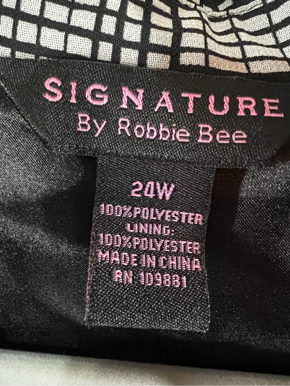 Signature by Robbie Bee Plaid Black Midi Dress Plus 24W - Picture 4 of 7
